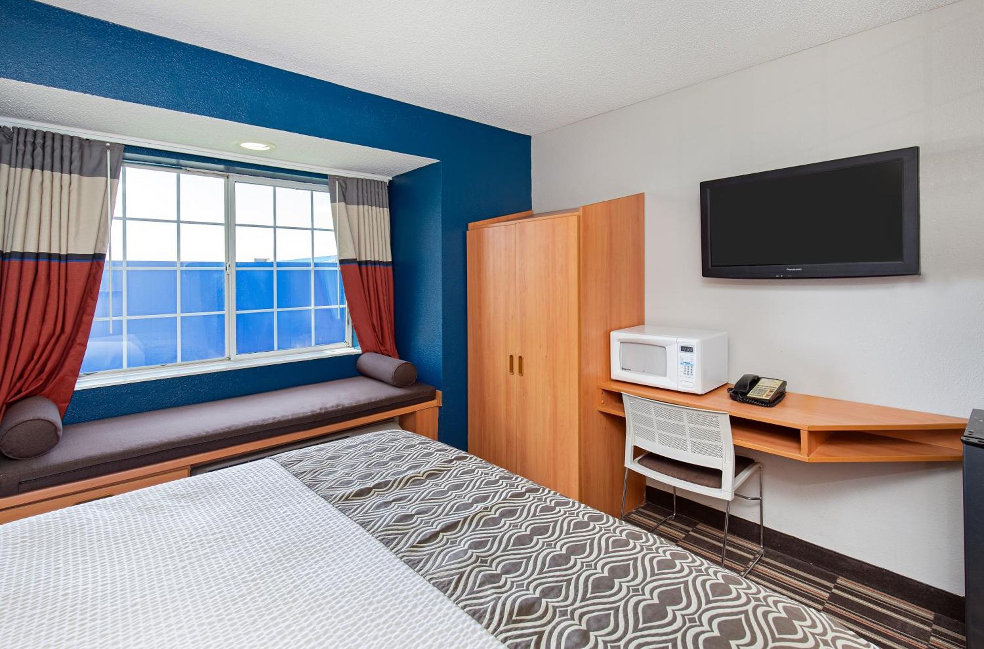 Microtel Inn And Suites By Wyndham - Cordova Memphis Exterior photo