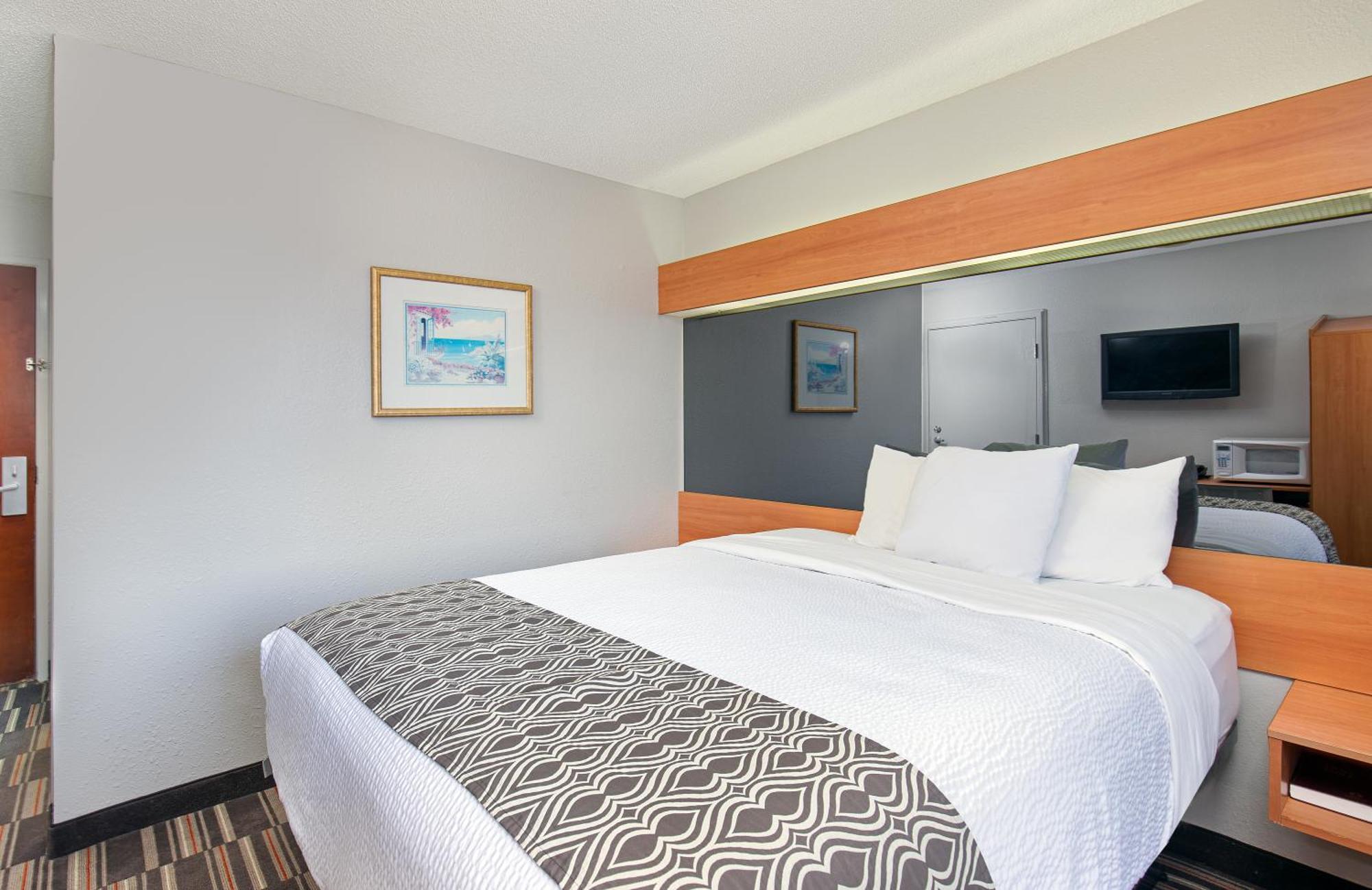 Microtel Inn And Suites By Wyndham - Cordova Memphis Exterior photo